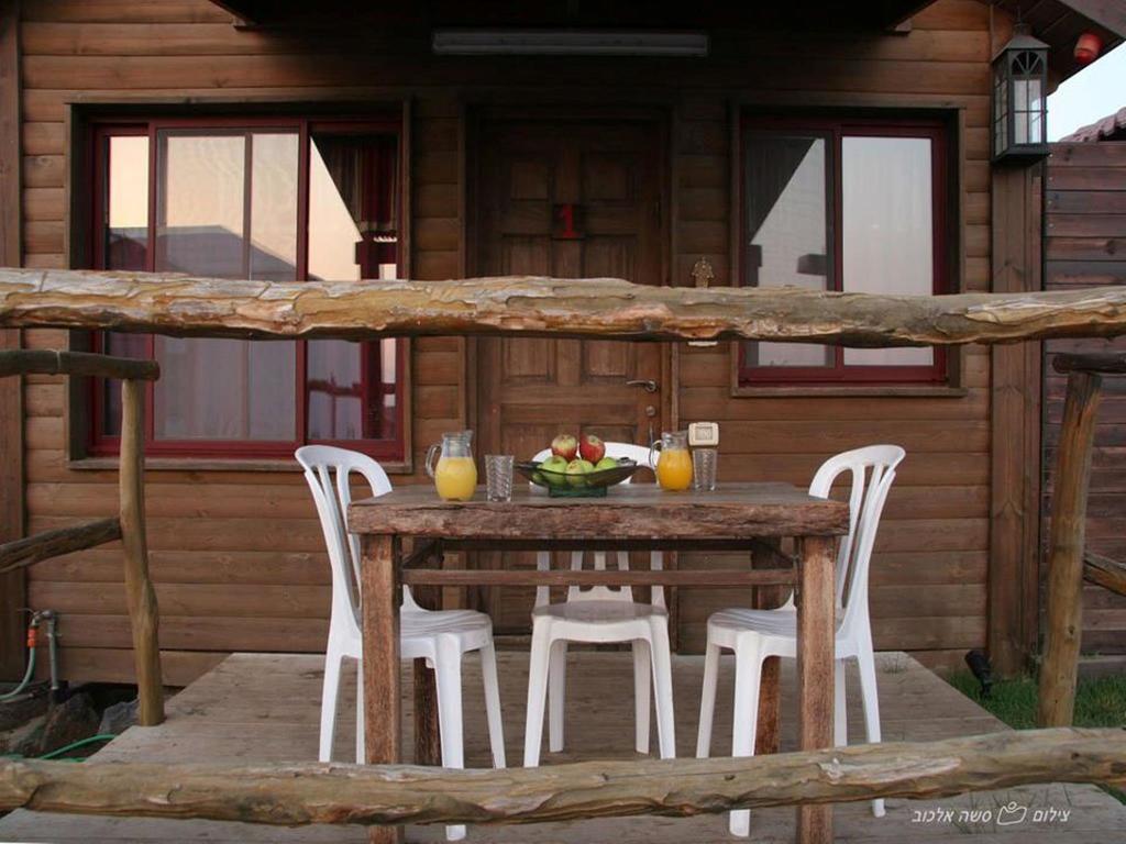 Ha'Bait Ba'Kfar Guesthouse Bruchim Qela' Alon Zimmer foto
